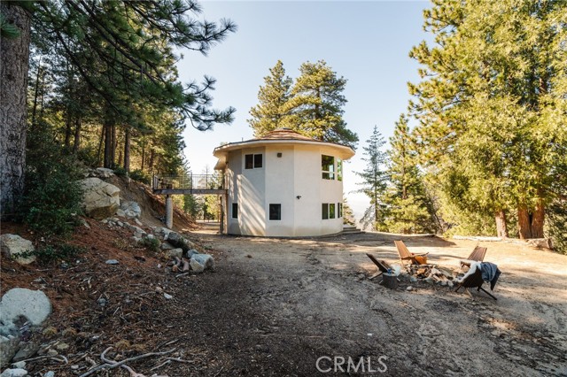 Detail Gallery Image 25 of 44 For 721 Chillon Dr, Crestline,  CA 92325 - 3 Beds | 2/1 Baths