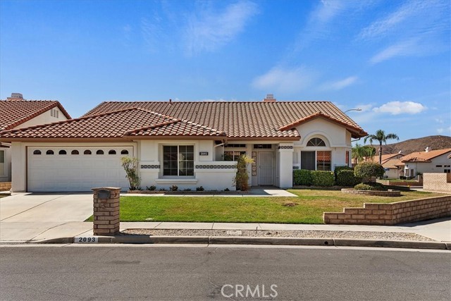 Detail Gallery Image 1 of 1 For 2093 Pecan Tree St, Hemet,  CA 92545 - 3 Beds | 2 Baths