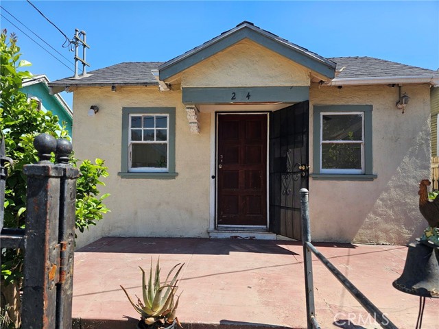 224 N Bixel, Los Angeles CA: https://media.crmls.org/medias/c811b359-33e5-4c6d-bfea-d75012dac504.jpg