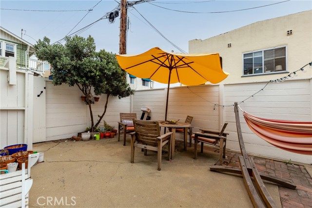 142 30th Street, Hermosa Beach, California 90254, ,Residential Income,Sold,30th,SB21161377