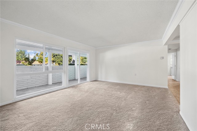 Detail Gallery Image 2 of 40 For 2113 via Puerta #B,  Laguna Woods,  CA 92637 - 2 Beds | 2 Baths