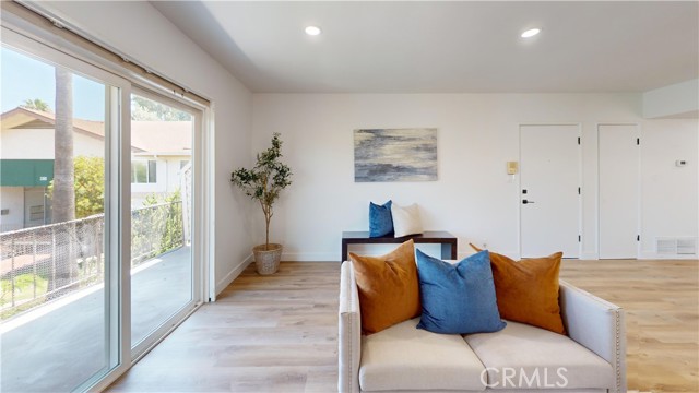 1354 Shadow Lane, Fullerton CA: https://media.crmls.org/medias/c8126425-9ca3-4c04-a67a-7a7d66a9d9dd.jpg