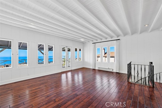 2944 TERRY Road, Laguna Beach CA: https://media.crmls.org/medias/c81268b0-e862-4b34-928c-dc156f8b3742.jpg