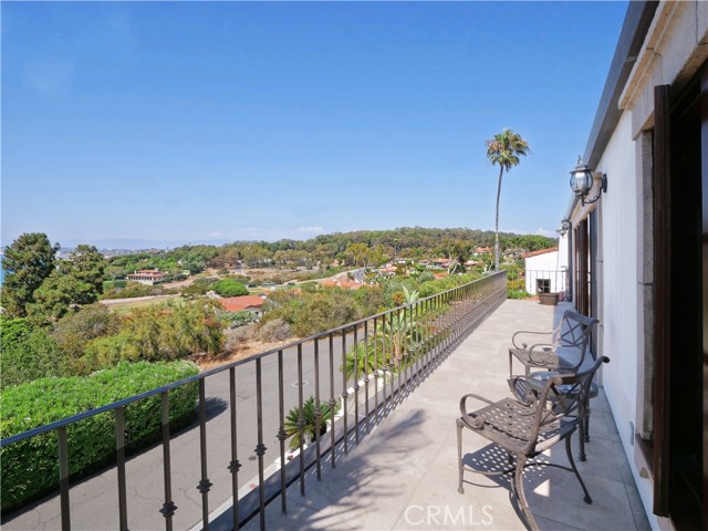 396 Palos Verdes Drive West, Palos Verdes Estates, California 90274, 4 Bedrooms Bedrooms, ,3 BathroomsBathrooms,Residential,Sold,Palos Verdes Drive West,PV21183686