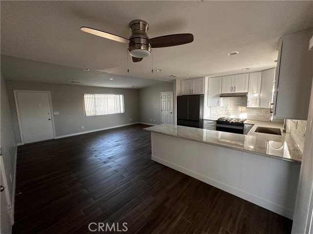 Detail Gallery Image 4 of 11 For 13549 Niabi Rd #D,  Apple Valley,  CA 92308 - 2 Beds | 1 Baths