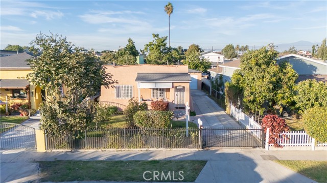 Detail Gallery Image 1 of 17 For 1125 E 85th St, Los Angeles,  CA 90001 - 2 Beds | 1 Baths