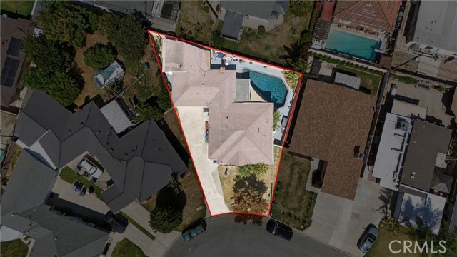 9489 Muroc Street, Bellflower CA: https://media.crmls.org/medias/c8153d56-d271-458a-8848-cdd171f68264.jpg