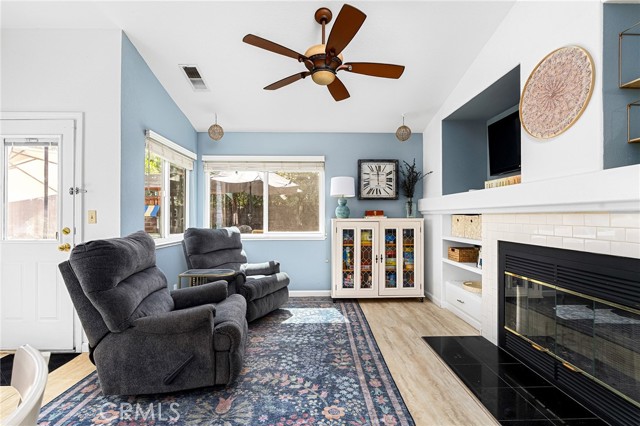 Detail Gallery Image 4 of 49 For 171 Remington Dr, Chico,  CA 95928 - 3 Beds | 2 Baths