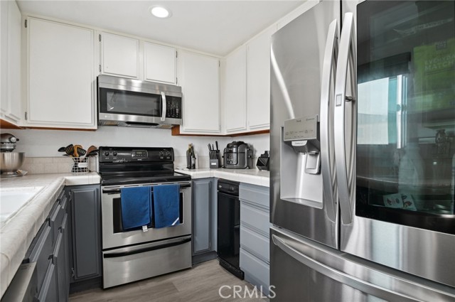 Detail Gallery Image 17 of 38 For 2296 Gaviota Ave #14,  Signal Hill,  CA 90755 - 2 Beds | 1/1 Baths