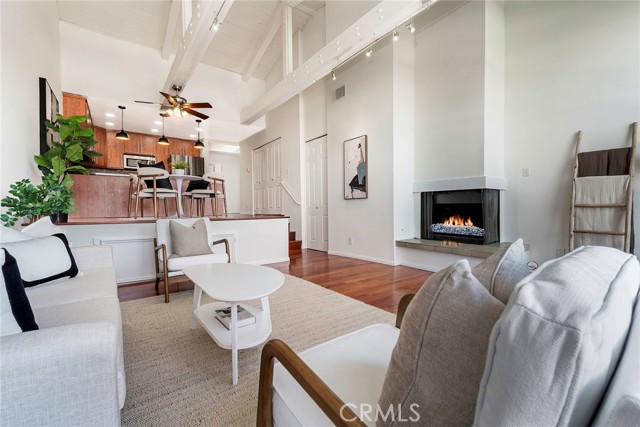 Detail Gallery Image 10 of 22 For 9331 Marina Pacifica Dr N, Long Beach,  CA 90803 - 1 Beds | 1 Baths