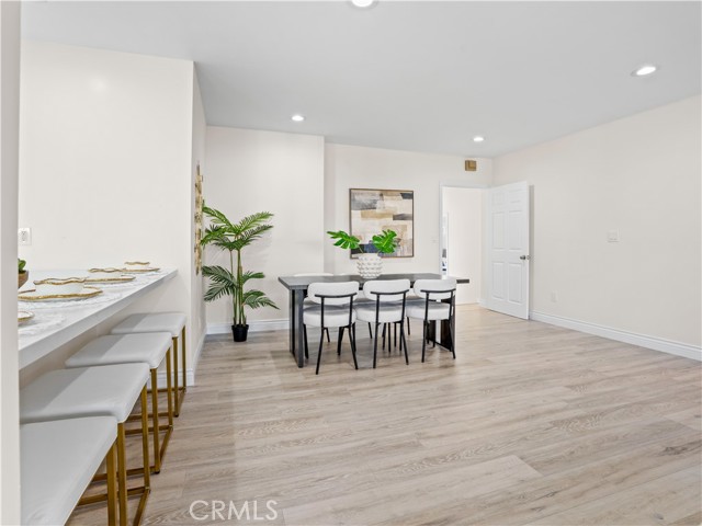 Detail Gallery Image 9 of 43 For 4251 Gundry, Long Beach,  CA 90807 - 4 Beds | 3 Baths