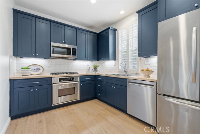 Detail Gallery Image 6 of 34 For 117 White Flower, Irvine,  CA 92603 - 3 Beds | 2/1 Baths