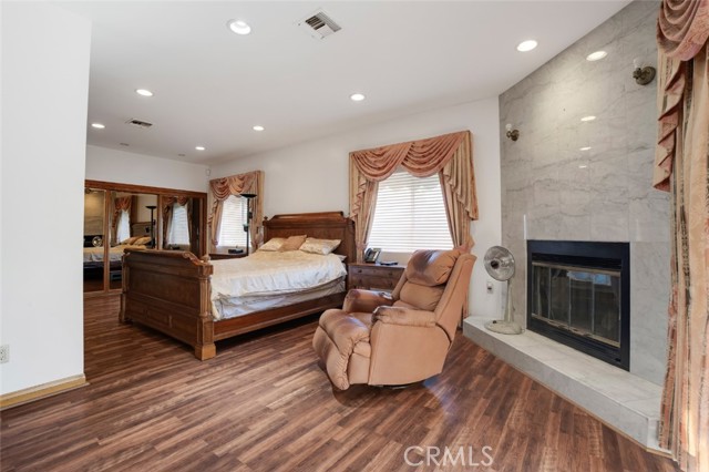 Image 35 of 58 For 2205 Catalina Street