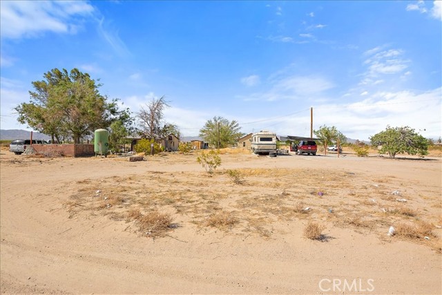 34774 Old Woman Springs Road, Lucerne Valley, California 92356, ,Residential Income,For Sale,34774 Old Woman Springs Road,CRCV24040034