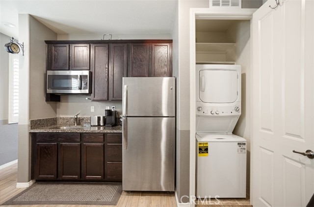 17995 Lacebark Court, San Bernardino CA: https://media.crmls.org/medias/c81b2e0c-f9eb-46dc-8241-c28adeaeb636.jpg