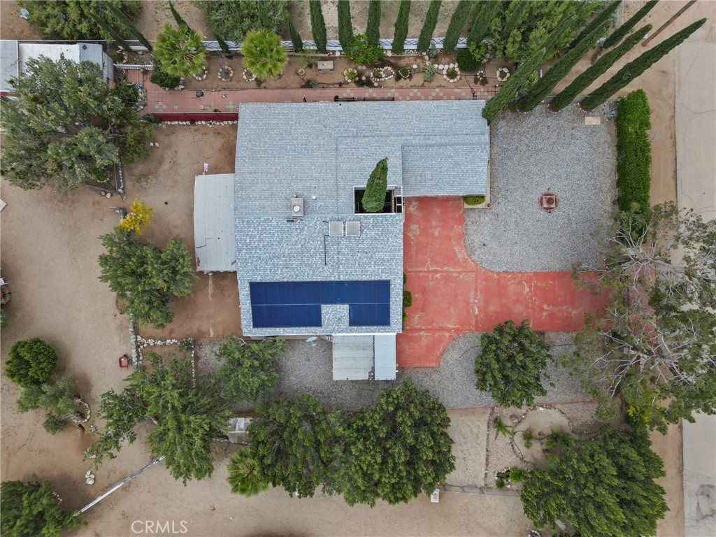 https://media.crmls.org/medias/c81c58ba-b1ed-4475-87e9-7c3822b8f3f0.jpg?preset=X-Large