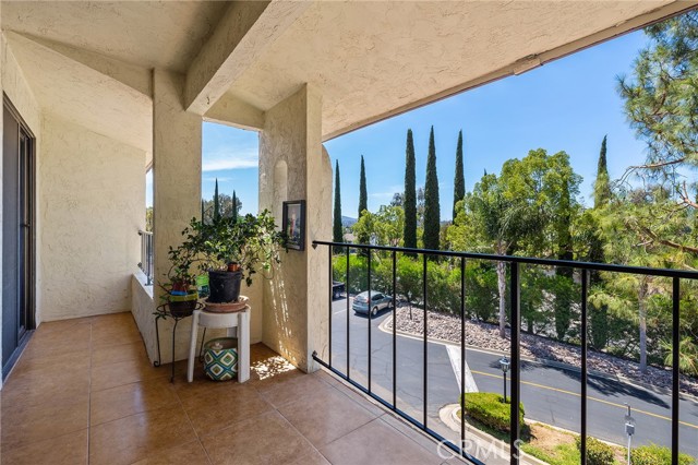 Detail Gallery Image 4 of 28 For 17617 Pomerado Rd #213,  San Diego,  CA 92128 - 2 Beds | 2 Baths