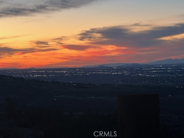 https://media.crmls.org/medias/c81d0666-64eb-4001-b502-016e24e7ac62.jpg?preset=X-Large