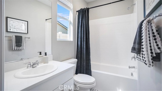 Detail Gallery Image 9 of 27 For 17593 Crabtree Meadows, Hesperia,  CA 92345 - 4 Beds | 3/1 Baths