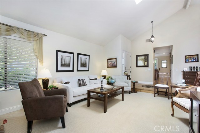 18 Eagle, Irvine CA: https://media.crmls.org/medias/c81df1e4-183a-4285-8be7-8f242cddb380.jpg