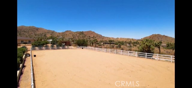 Detail Gallery Image 6 of 17 For 9588 Black Rock Cyn. Rd., Yucca Valley,  CA 92284 - 4 Beds | 2 Baths