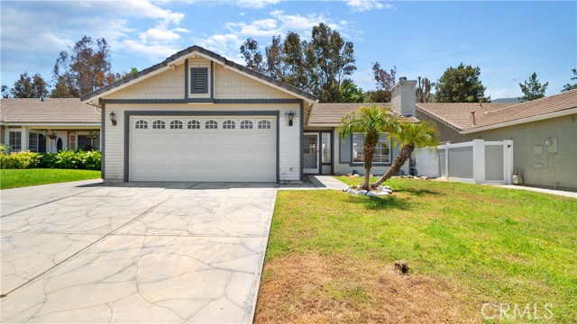 Detail Gallery Image 4 of 37 For 13295 Bandera Dr, Corona,  CA 92883 - 3 Beds | 2 Baths