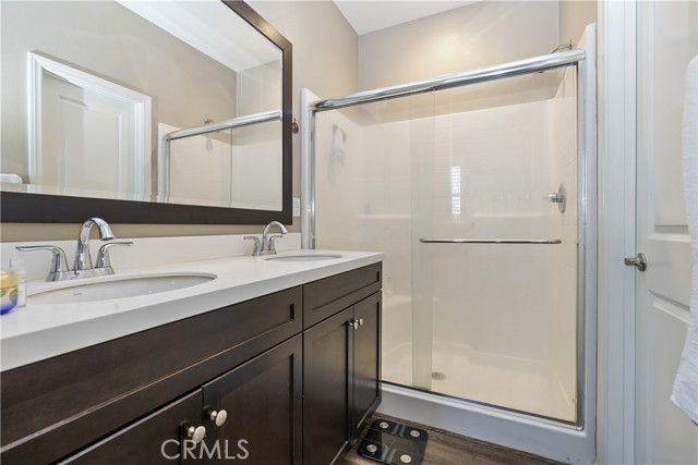 384 Ruby Red Lane, Upland CA: https://media.crmls.org/medias/c81feb6c-48ed-46f6-97d6-4781f13dcd7b.jpg