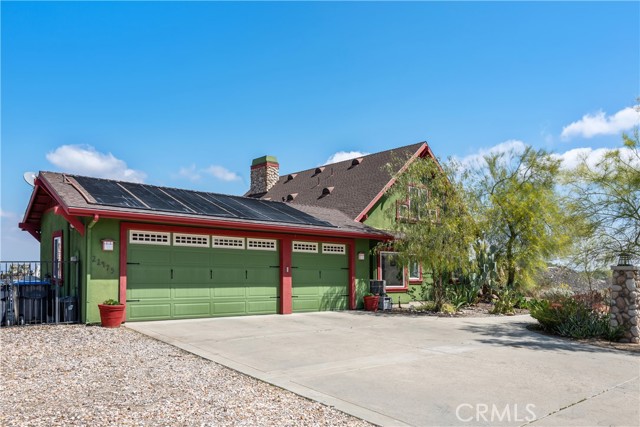 21475 Ridgedale Drive, Lake Mathews CA: https://media.crmls.org/medias/c8207b4b-93ab-4706-b499-630c6c05957c.jpg