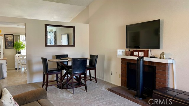 Detail Gallery Image 5 of 33 For 763 W Virginia St, Rialto,  CA 92376 - 2 Beds | 2 Baths