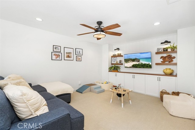 Detail Gallery Image 19 of 31 For 342 Selkirk Drive, Corona,  CA 92881 - 4 Beds | 2/1 Baths