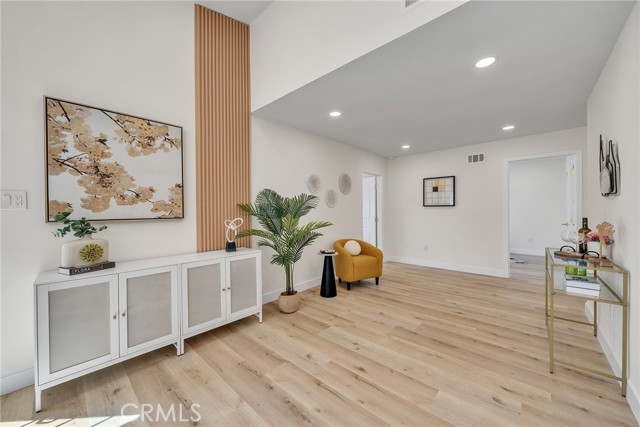 14181 Moore Ct., Irvine CA: https://media.crmls.org/medias/c8228187-f17f-43e6-89ef-b7f1bf19615e.jpg