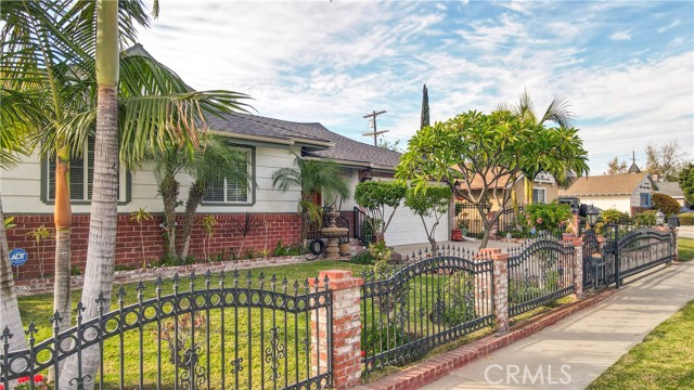 Detail Gallery Image 6 of 59 For 7115 Park Manor Ave, North Hollywood,  CA 91605 - 4 Beds | 2 Baths