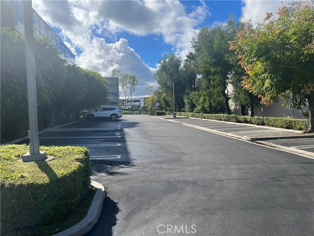 5 Oldfield, Irvine, California 92618, ,Commercial Lease,For Rent,5 Oldfield,CRDW24006668