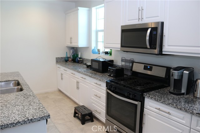 Detail Gallery Image 17 of 44 For 8933 Orangethorpe Ave, Buena Park,  CA 90621 - 4 Beds | 3/1 Baths