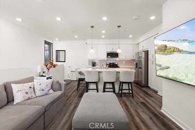 Detail Gallery Image 13 of 28 For 11063 Wander, Rancho Cucamonga,  CA 91730 - 2 Beds | 2 Baths