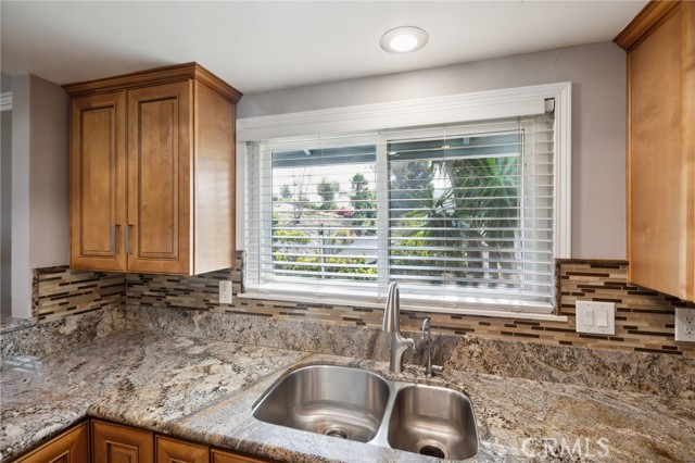 Detail Gallery Image 16 of 34 For 7663 Jayhawk Dr, Jurupa Valley,  CA 92509 - 3 Beds | 2 Baths