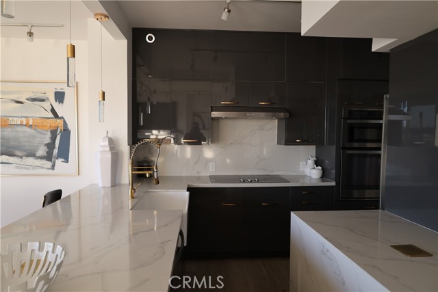 Detail Gallery Image 7 of 38 For 222 Monterey Rd #1603,  Glendale,  CA 91206 - 2 Beds | 2 Baths