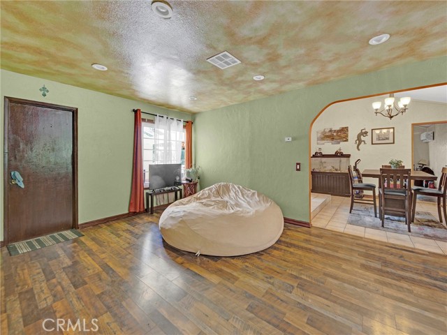 Detail Gallery Image 13 of 30 For 44021 Fenner Ave, Lancaster,  CA 93536 - 3 Beds | 2 Baths