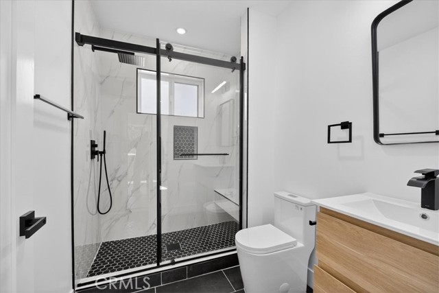 Detail Gallery Image 9 of 16 For 7053 Fallbrook Ave, West Hills,  CA 91307 - 1 Beds | 1 Baths