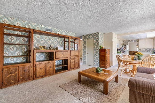 Detail Gallery Image 18 of 39 For 4466 Rainbow Ln, Yorba Linda,  CA 92886 - 4 Beds | 2/1 Baths