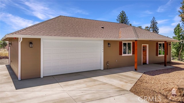 Detail Gallery Image 1 of 1 For 1744 Drayer Dr, Paradise,  CA 95969 - 2 Beds | 2 Baths