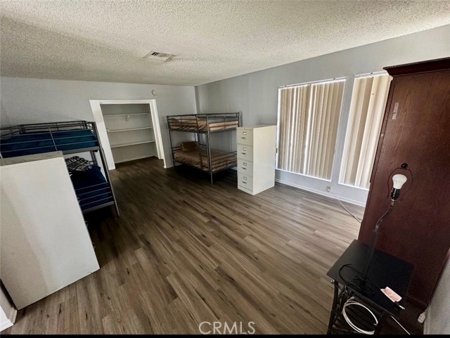 41041 Alder, Hemet CA: https://media.crmls.org/medias/c827cb8d-4b98-4f96-a792-1f7071f3b3b7.jpg