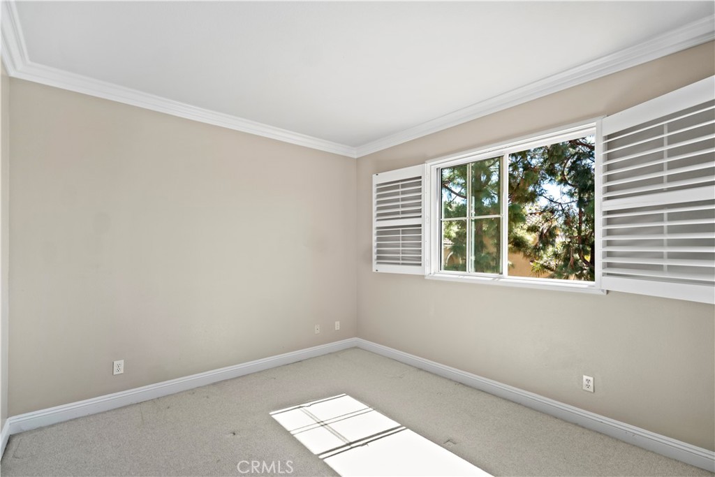 MLS #OC25245659 image #40