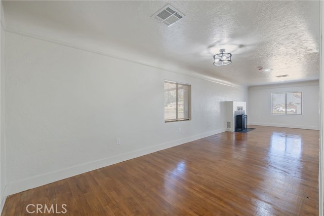 Detail Gallery Image 14 of 52 For 21199 S Feland Ave, Riverdale,  CA 93656 - 3 Beds | 2 Baths