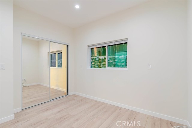 Detail Gallery Image 8 of 14 For 10526 Hillhaven, Tujunga,  CA 91042 - 2 Beds | 2 Baths