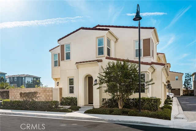 Detail Gallery Image 2 of 36 For 233 Denali, Lake Forest,  CA 92630 - 4 Beds | 3 Baths