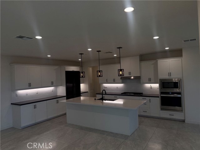 Detail Gallery Image 9 of 50 For 12358 Primrose, Whittier,  CA 90602 - 4 Beds | 3 Baths