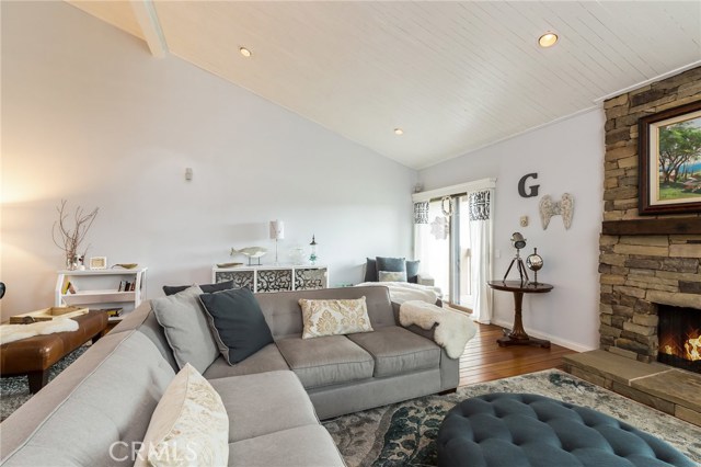 33 Seaview Drive S, Rolling Hills Estates, California 90274, 3 Bedrooms Bedrooms, ,2 BathroomsBathrooms,Residential,Sold,Seaview Drive S,SB17028621