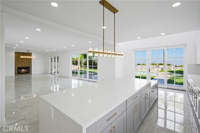 Detail Gallery Image 17 of 56 For 24215 Park Granada, Calabasas,  CA 91302 - 5 Beds | 5 Baths