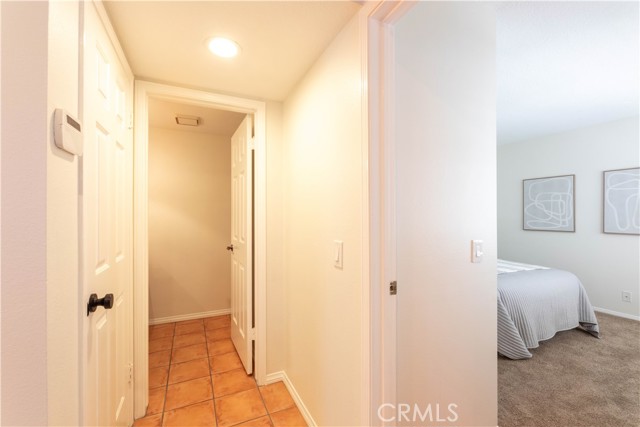 481 Kakkis Drive, Long Beach CA: https://media.crmls.org/medias/c82d1021-45ba-43f3-94a5-38372000aa37.jpg